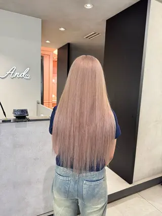 ロング カラー 🇰🇷韓国風ハイ トーンKANA🖤のヘアスタイル