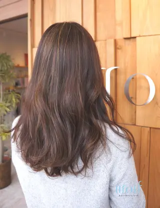 ロング カラー パーマ ヘアアレンジ ネイル マツエク・マツパ 天羽 達也のヘアスタイル