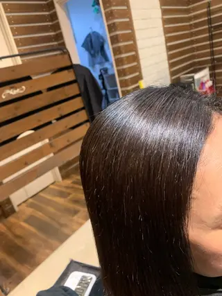 カラー Appias海老名所属・三村 叶羽のヘアスタイル