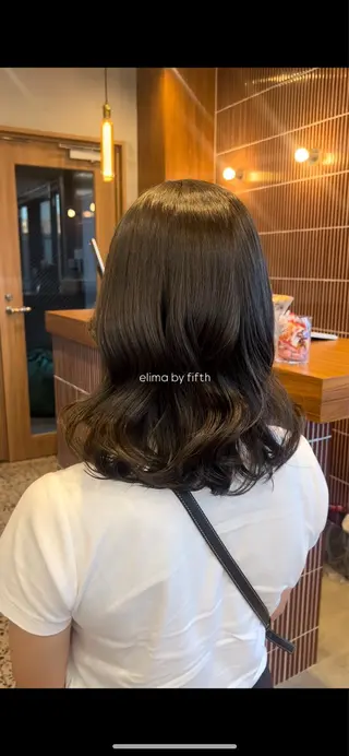 カラー しずく🤍🧸 / fifthパーマのヘアスタイル