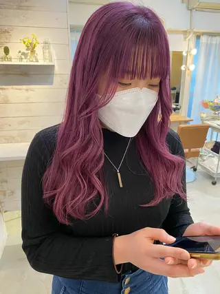 ロング ブリーチなしカラー ダブルカラーエクステのヘアスタイル