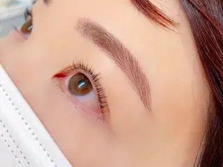 アイブロウ Lian de FLOAT所属・西山 英美佳の眉毛・アイブロウイメージ