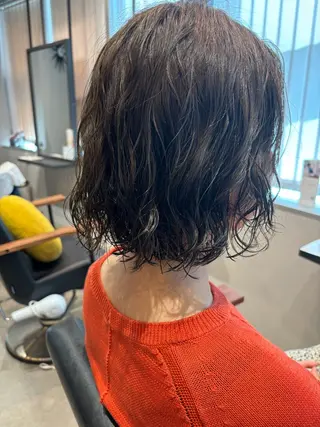 ミディアム パーマ 池田理紗/メンズ カット/切りっぱなしのヘアスタイル