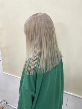 ミディアム カラー レイヤーウルフ エクステ磯部のヘアスタイル