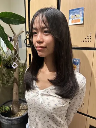 セミロング 髪質改善/レイヤー/ 井上　陽のヘアスタイル