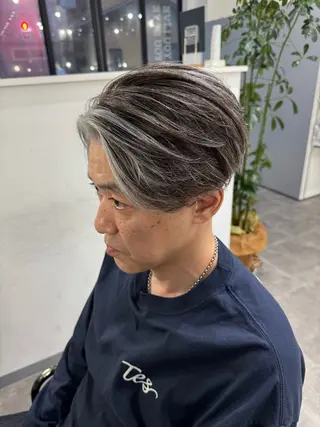 カラー メンズ ダメージレスブリーチ /艶髪/横須賀智也のヘアスタイル