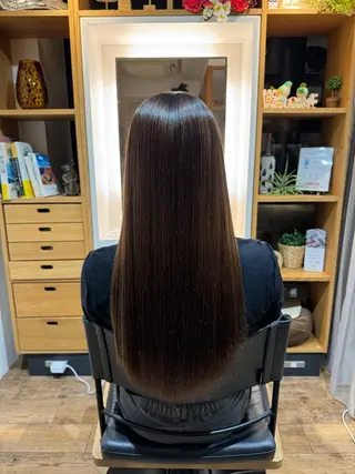 セミロング afloatkobe所属・美髪/髪質改善 川口凌弥のヘアスタイル