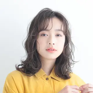 ミディアム カラー パーマ 萱場 小麦のヘアスタイル