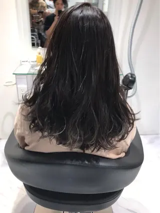 ロング カラー 赤み消し韓国ヘア レイヤー縮毛🤍渡邉のヘアスタイル