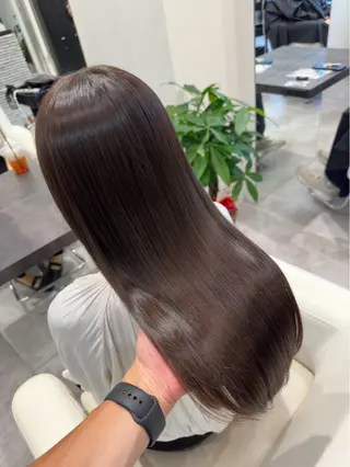 カラー 透明感カラー🩶 韓国レイヤー🩶結華のヘアスタイル