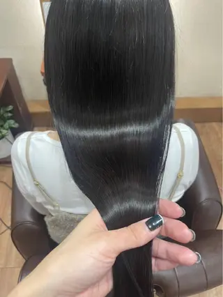 ロング カラー マール公式 ジュニアスタイリストのヘアスタイル