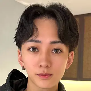 パーマ メンズ GO TODAY シェアサロン　原宿　Verno店所属・センターパート特化/ メンズカット/ヒロキのヘアスタイル