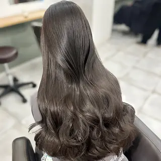 ロング カラー ブリーチなし/レイヤ ー特化🌈Tommyのヘアスタイル