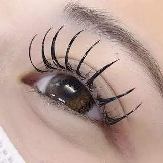 マツエク・マツパ Riran♡ Moeのネイルデザイン