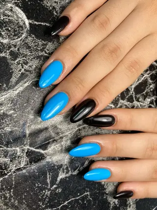 セミロング ✴︎ Delightのネイルデザイン