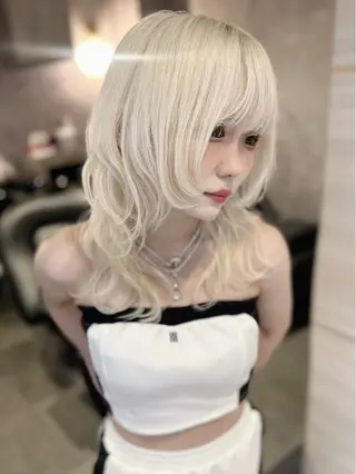 セミロング 🦋高瀬寛菜🦋 韓国/ブリーチのヘアスタイル