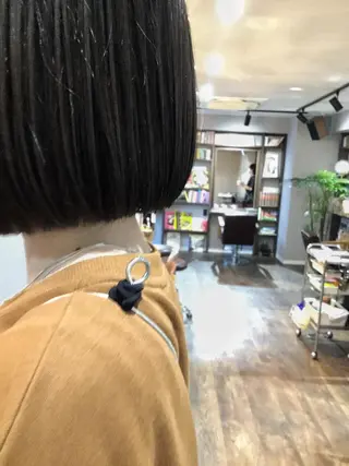 ショート 🟢ウルフ／スパイラ ルパーマ／大西🟢のヘアスタイル