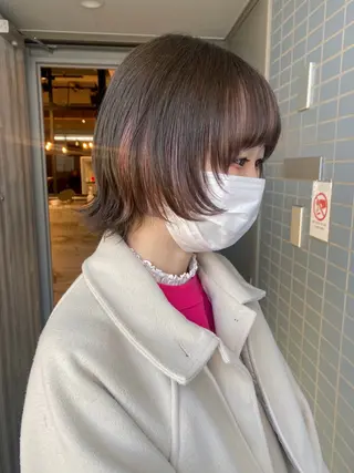 ショート カラー ヘアアレンジ mina 🐈‍⬛ ラフな似合わせヘアのヘアスタイル