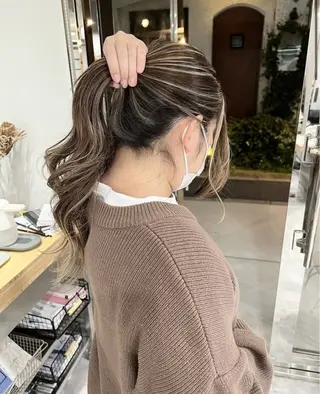 セミロング カラー REDEAL ope.所属・きったん/ハイライト レイヤーカットのヘアスタイル