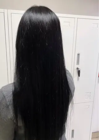 カラー TIDEHAIR SHUKAのヘアスタイル