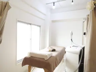 August 山本のマツエク・マツパデザイン