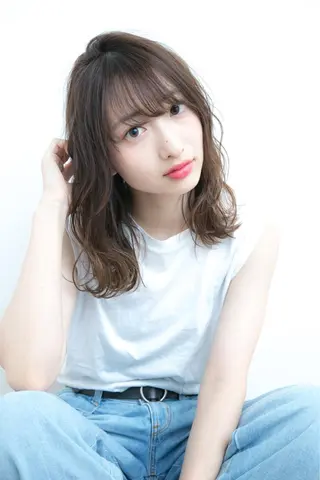 ミディアム カラー パーマ AI 高田馬場店のヘアスタイル