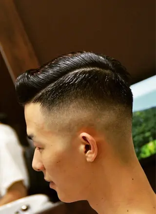 ショート BARBER STYLES 町田店所属・濡れパン緩パンアイロ ンパーマ💈小山のヘアスタイル