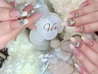 ネイル ✨Nailsalon Vi+✨のネイルデザイン