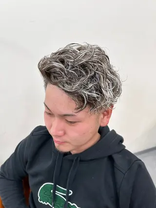 カラー メンズ 梅田/全パーマ特化/ ケアパーマ特化/秋本のヘアスタイル