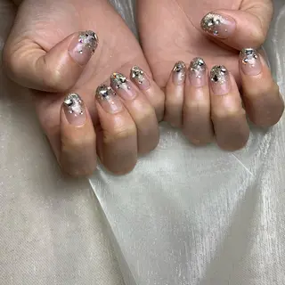 ネイル repos~ルポ~所属・里見 麗のネイルデザイン