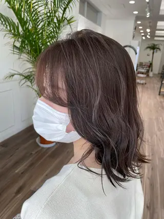 ミディアム カラー ヘアアレンジ kahuli  hair Ulu 「カーフリヘアウル」所属・鎗田 健のヘアスタイル