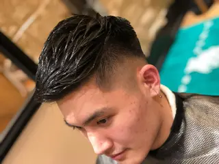 ショート ヘアーサロン　エステ所属・川満 琢也のヘアスタイル