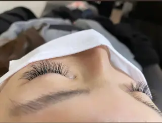 SESUNNY セサニー　SEIRAのマツエク・マツパデザイン