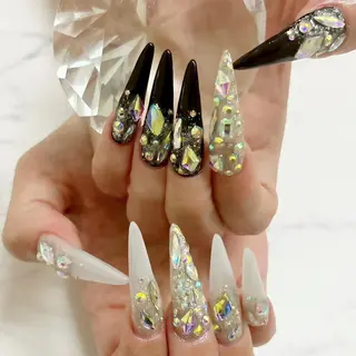 ネイル ❤️💛REBEST 京橋　nailのネイルデザイン