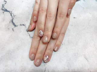 ネイル ネイルリボン 受付スタッフのネイルデザイン