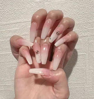 ネイル D-BEAUTY Nailsalonのネイルデザイン