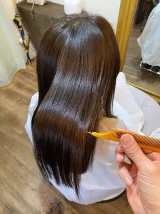 セミロング MATIZ ヒサヤマのヘアスタイル