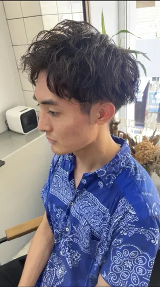 ミディアム メンズ専門サロン wokeのヘアスタイル