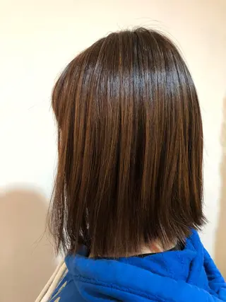 ミディアム 三好 美里のヘアスタイル