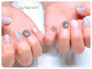 ネイル THECOLORS所属・近貞 莉奈のネイルデザイン