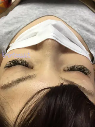 ネイル マツエク・マツパ khon-taa  uut所属・khontaauut mariのマツエク・マツパデザイン