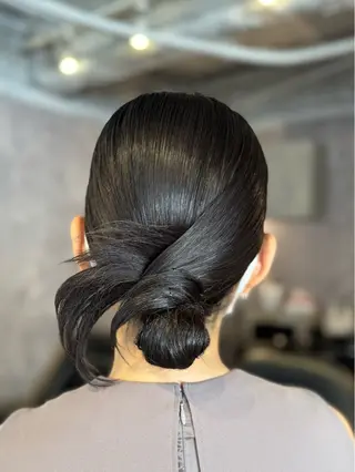 ヘアアレンジ 🩶mana🩶艶髪 /カラーオンカラーのヘアスタイル