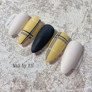 ネイル Nail by EN*Namiのネイルデザイン