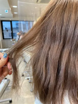 セミロング カラー 松佐 ゆかりのヘアスタイル