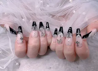 ネイル UMI ネイルサロン新宿🎀のネイルデザイン