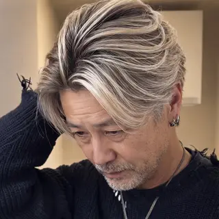 メンズ Vel(ベル)所属・白髪ぼかし専門 三澤陽のヘアスタイル