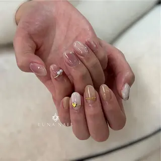 ネイル アトリエ　ミモザ所属・いまむら あかりのネイルデザイン