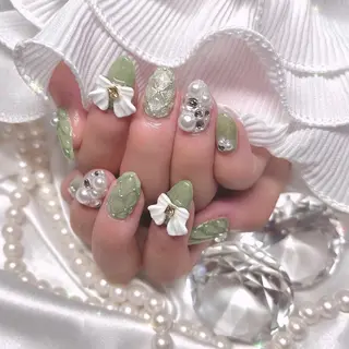 ネイル élu by Noriko 前原のネイルデザイン