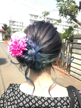 セミロング ヘアアレンジ ツヤ髪カラー💎 佐藤あきのヘアスタイル