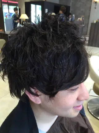 ショート パーマ 駒田 拳児のヘアスタイル